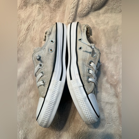 Converse womens light grey size 7 - Picture 2 of 4